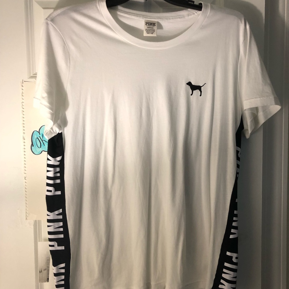 Like new white vs pink top!